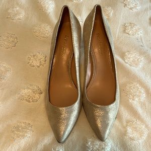 Enzo Anggiolini soft gold tone heels 9.5